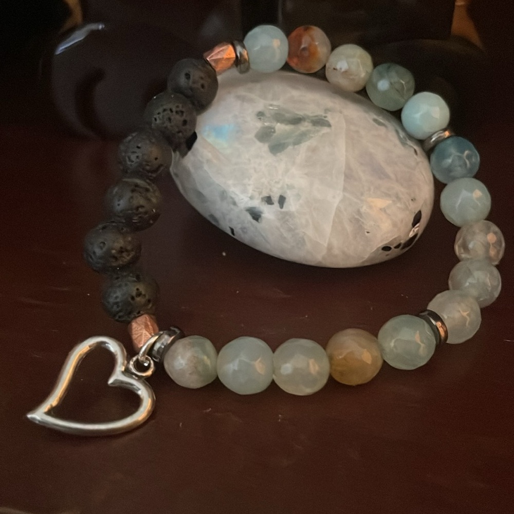 Handmade bracelets - Picture 2 of 4
